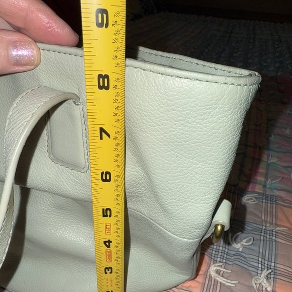 Fossil Women's Mint Green Leather Bag. (BT 1) - Picture 13 of 16